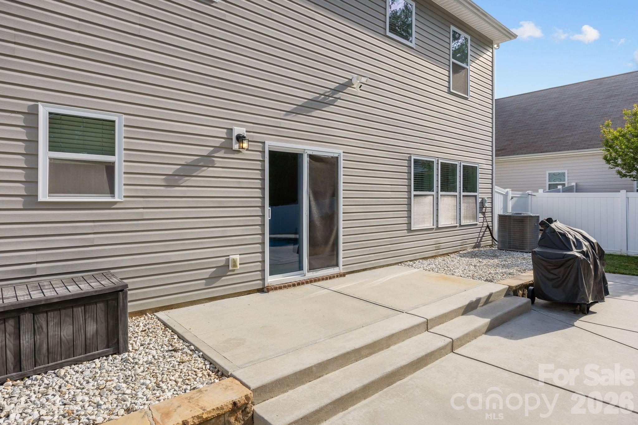 6614 Bluegill Road Charlotte, NC 28216 - Photo 37 of 42 Gallery Image 37