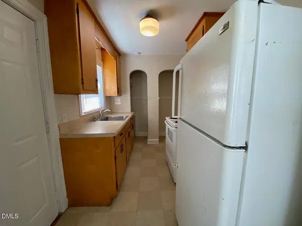 $875 | 905 Bunn Terrace, Durham, NC 27703