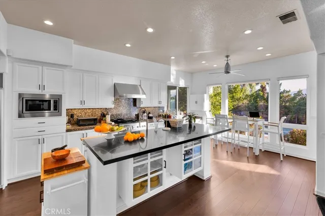 $1,290,000 | 4 Oakmont Drive, Rancho Mirage, CA 92270