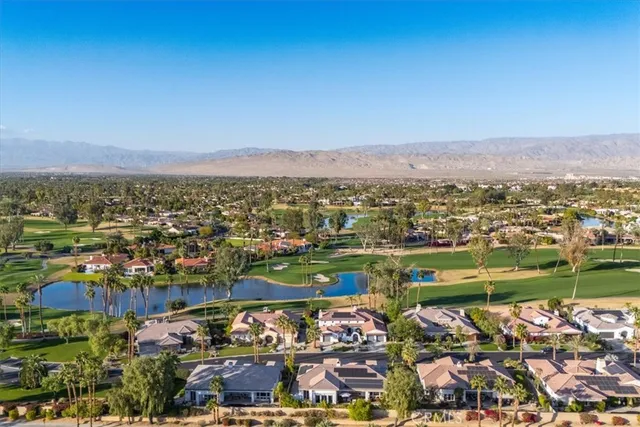 $1,290,000 | 4 Oakmont Drive, Rancho Mirage, CA 92270
