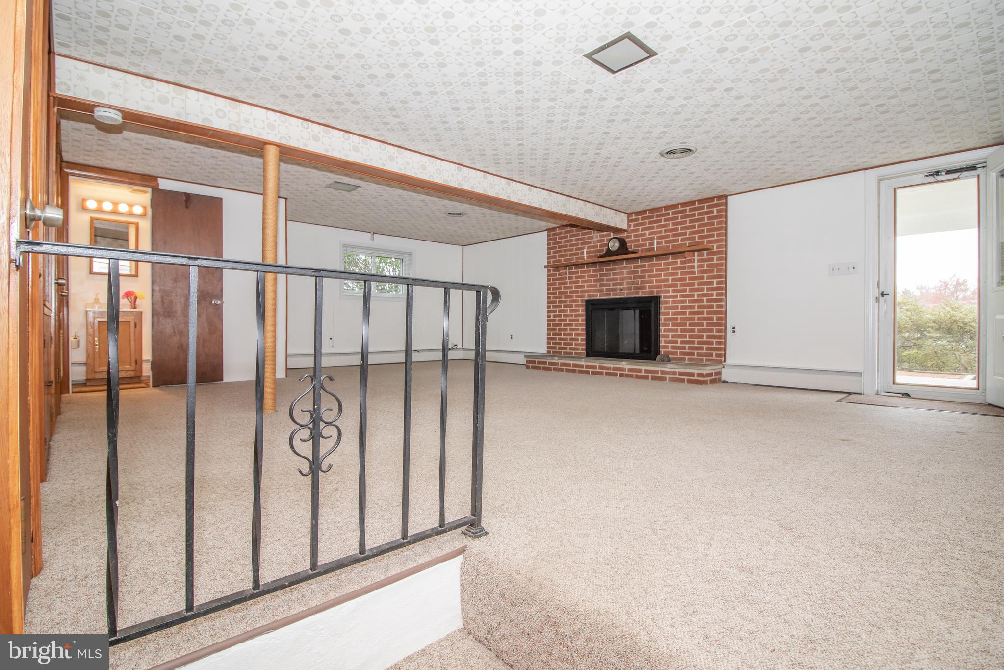 11500 Kenton Drive Silver Spring, MD 20902 - Photo 14 of 45 Family Room