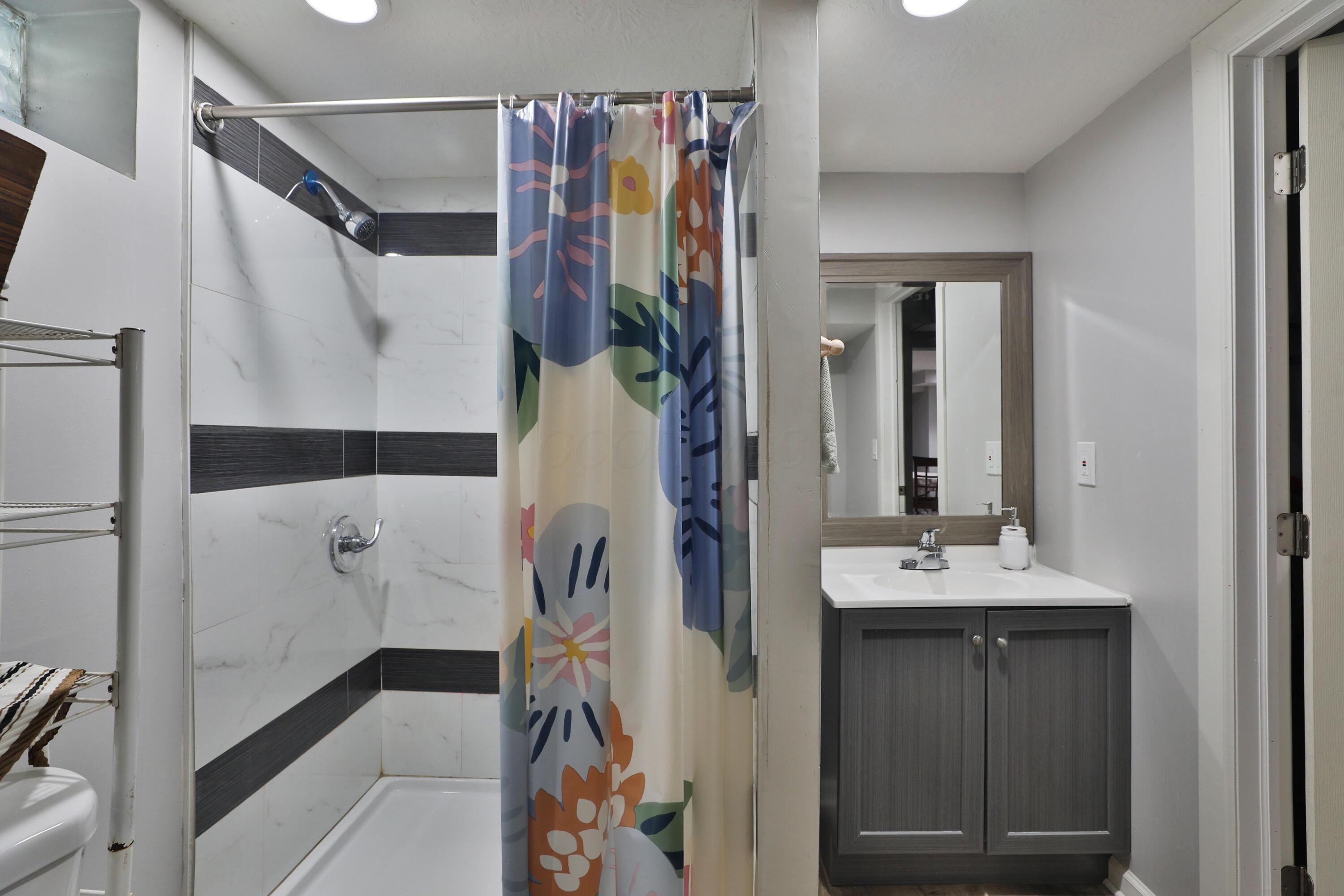 3216 Howey Road Columbus, OH 43224 - Photo 16 of 36 3216-Howey-32