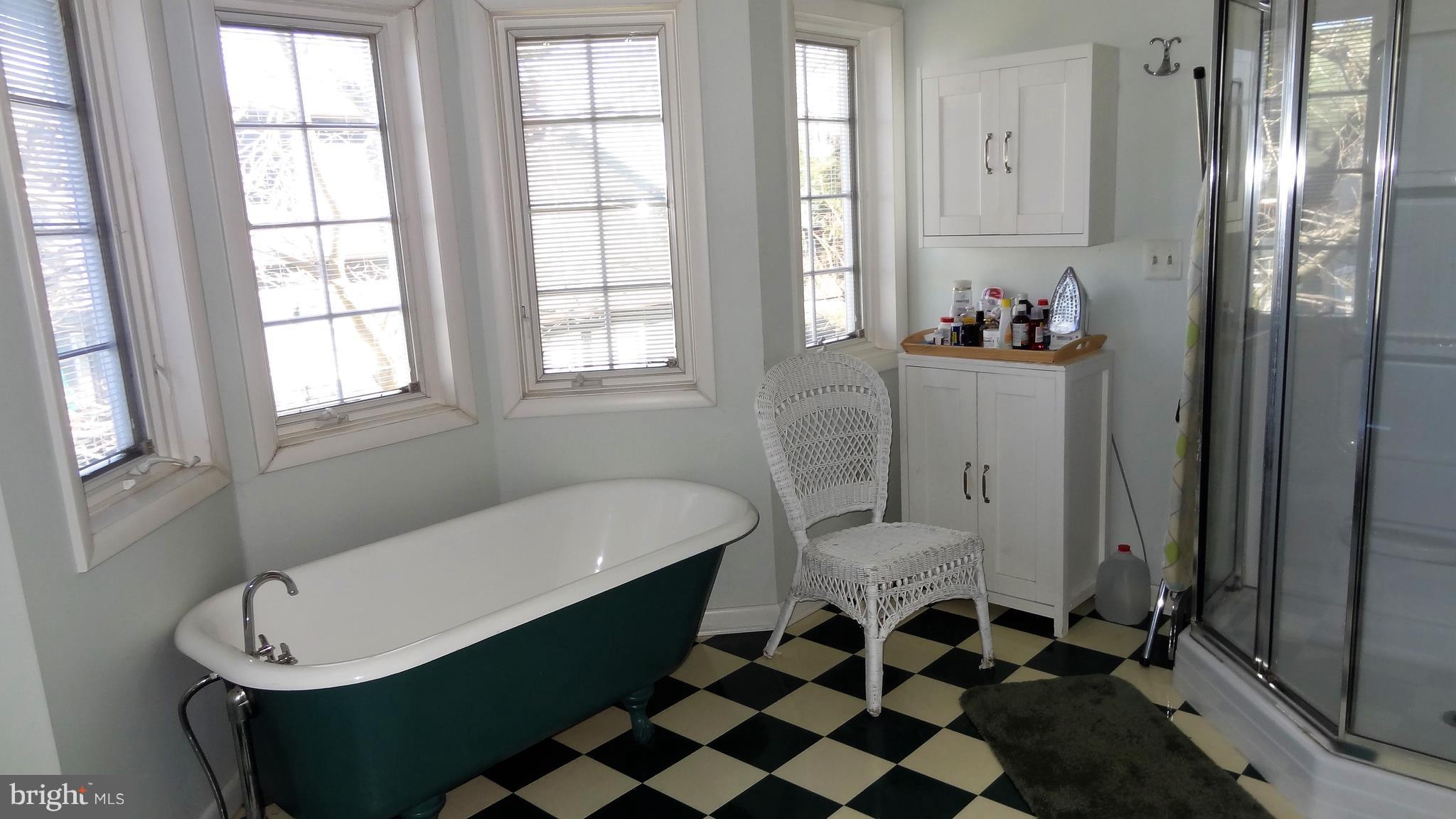 855 Robin Hood Road Annapolis, MD 21405 - Photo 13 of 30 Bath (Master)