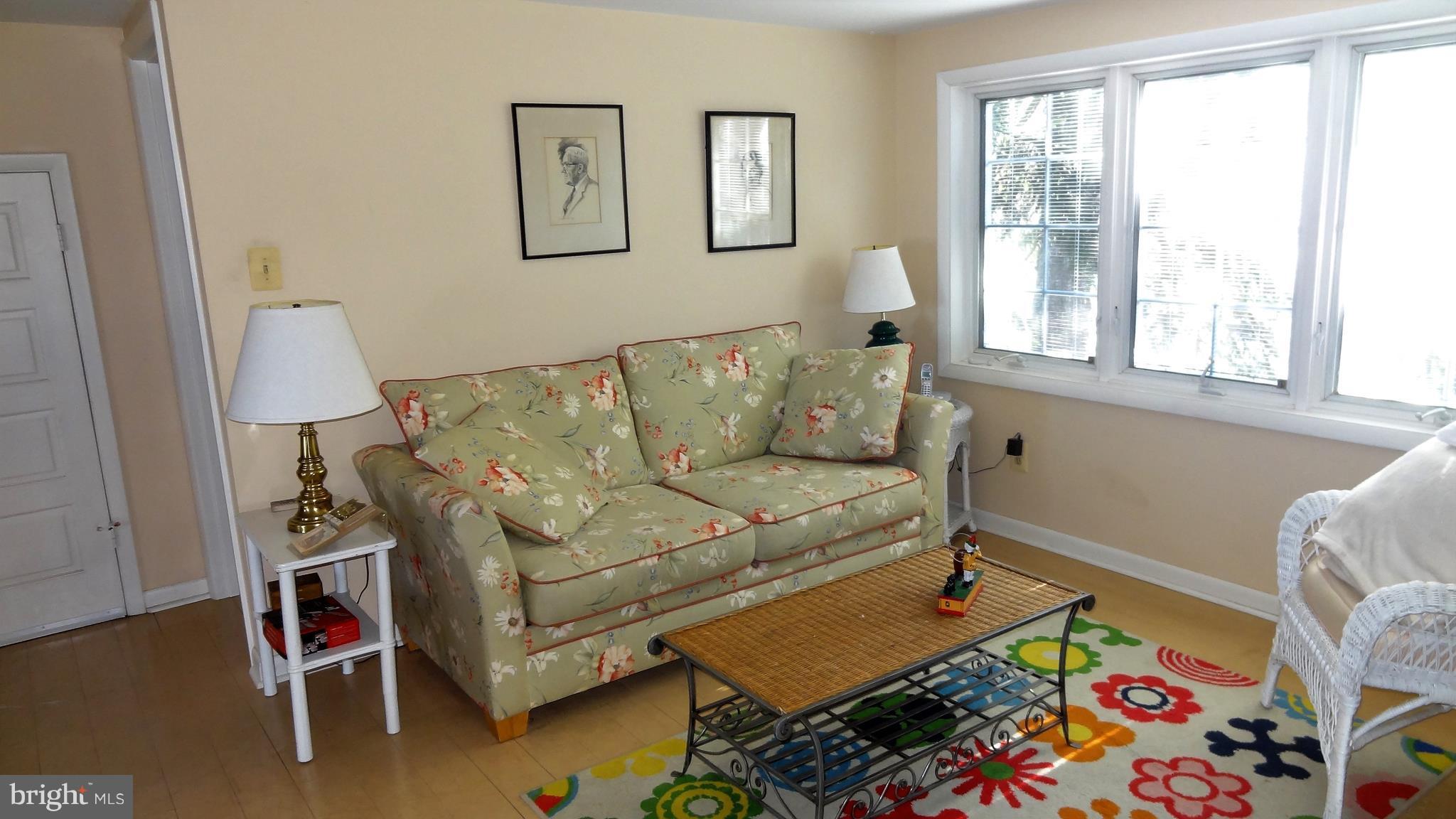 855 Robin Hood Road Annapolis, MD 21405 - Photo 16 of 30 Loft Room