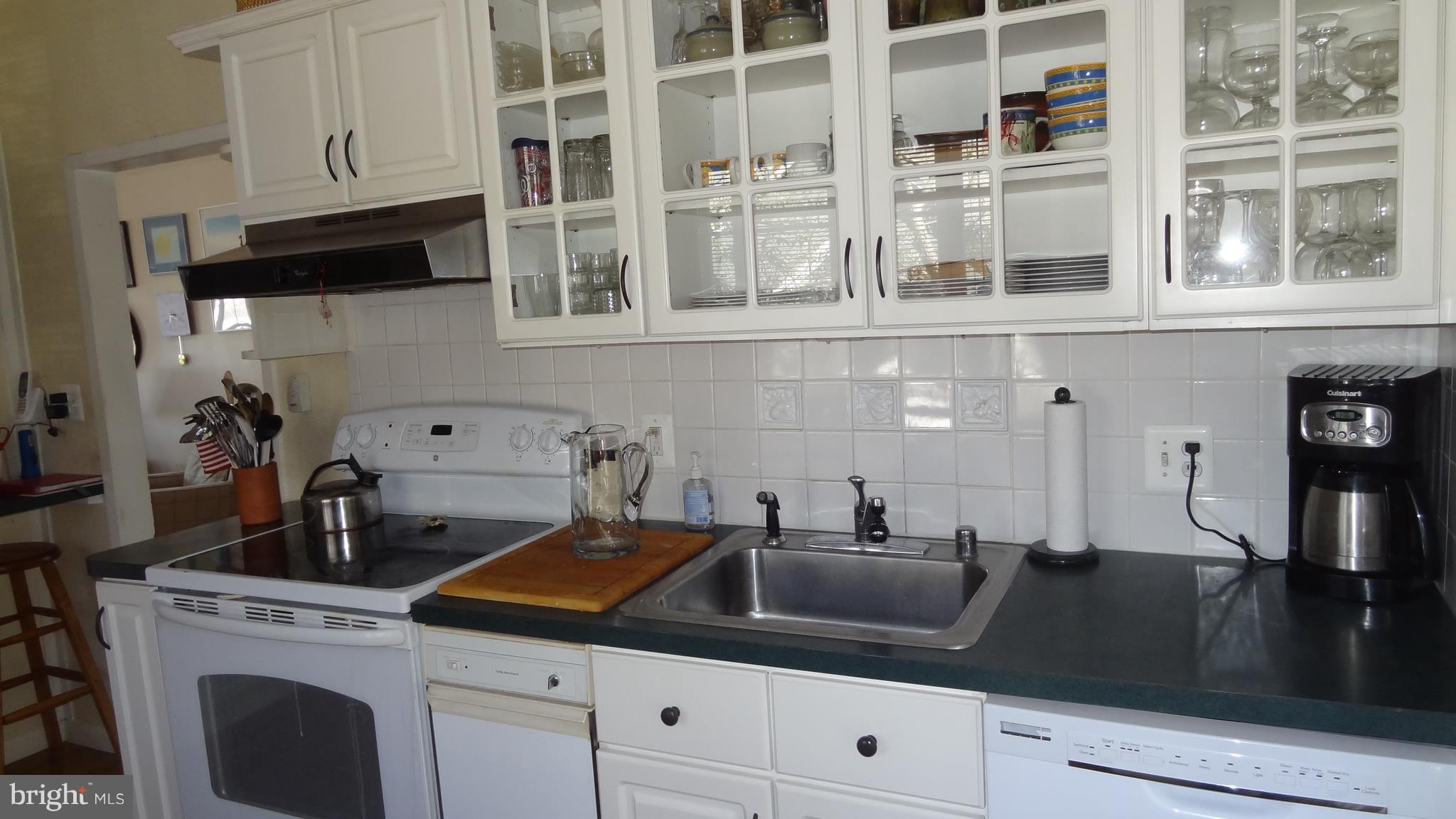 855 Robin Hood Road Annapolis, MD 21405 - Photo 18 of 30 Kitchen
