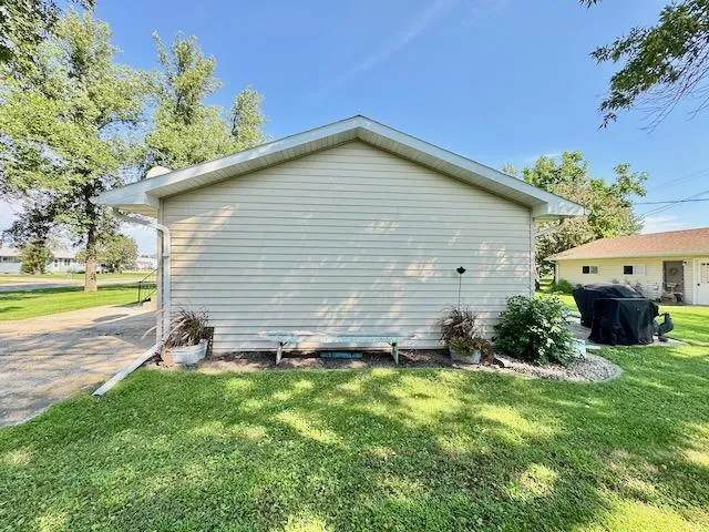 $265,900 | 710 6th Street South, Breckenridge, MN 56520