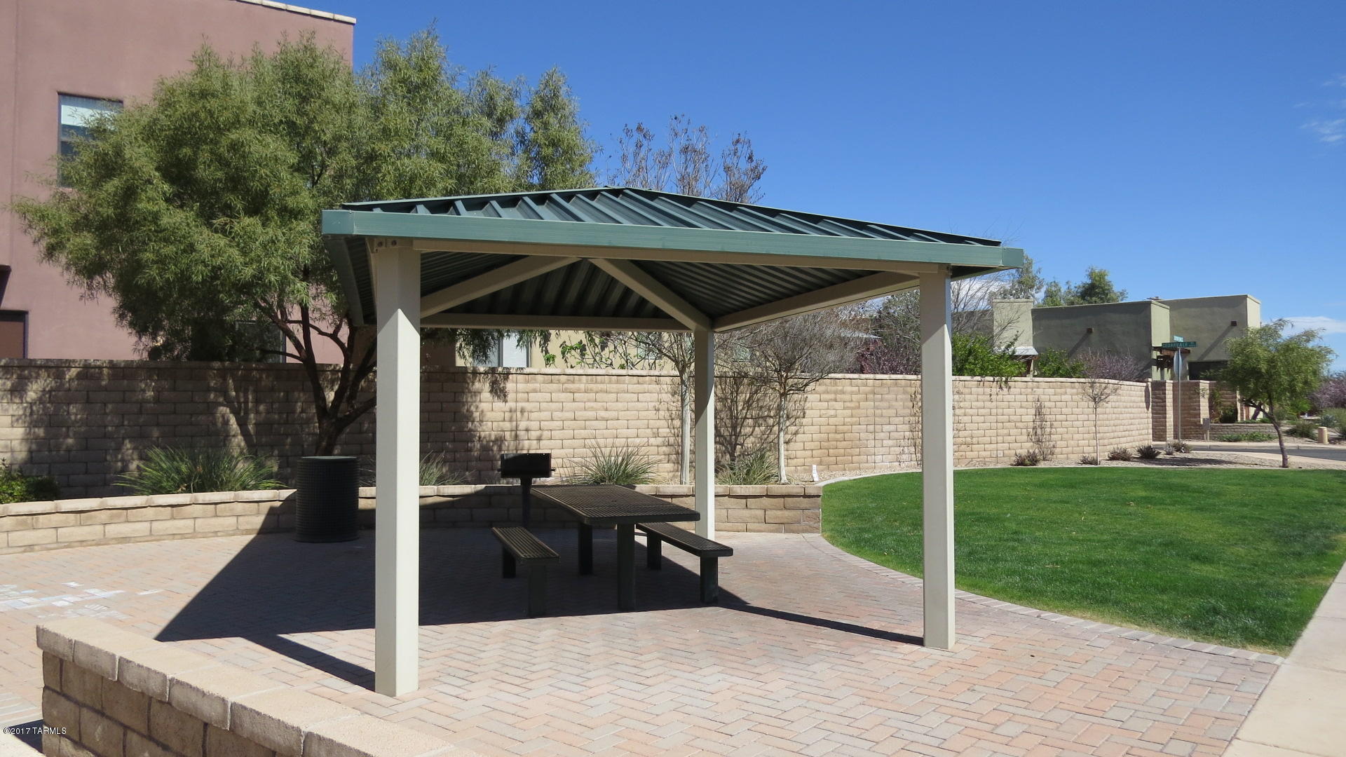 283 East Croydon Park Road Tucson, AZ 85704 - Photo 29 of 32