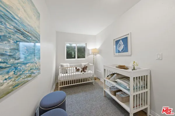 $25,000 | 643 Pacific Street, Santa Monica, CA 90405