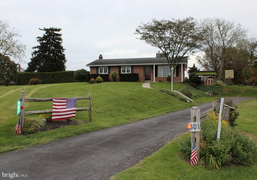 301 Two Taverns Road Littlestown, PA 17340 - Photo 3 of 42 paved driveway