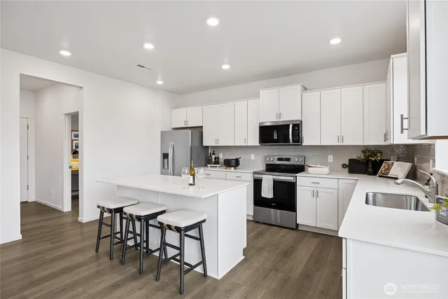 $794,995 | 14756 56th Ave Court East, Unit 11, Puyallup, WA 98375