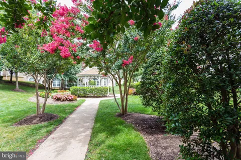 $289,000 | 4560 Strutfield Lane, Unit 1110, Alexandria, VA 22311