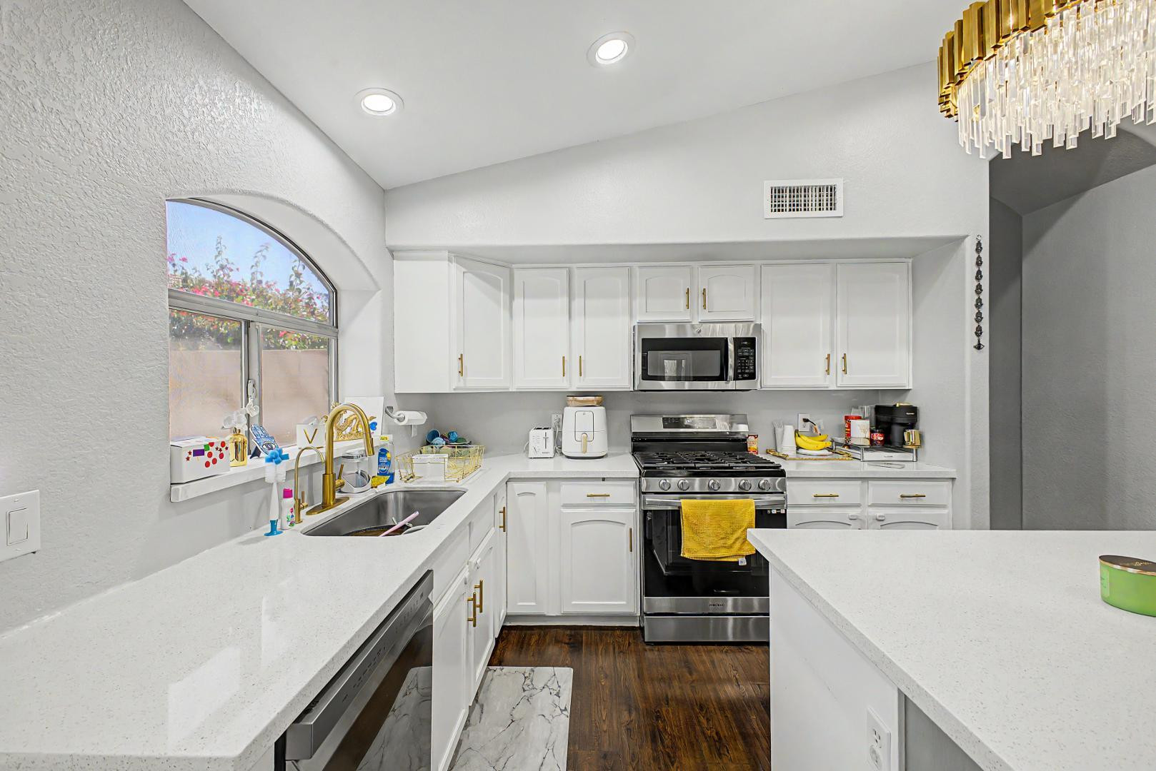 6406 West Escuda Road Glendale, AZ 85308 - Photo 12 of 31 Photo #12
