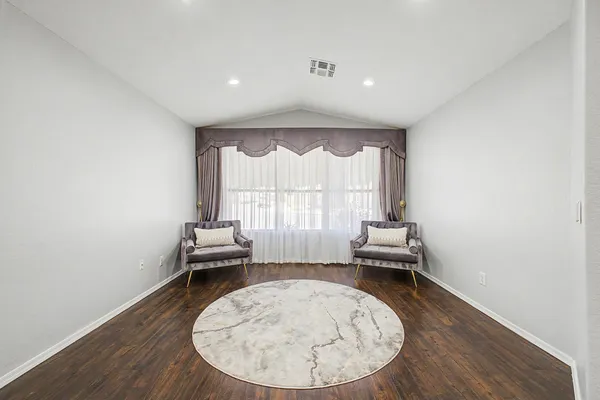 $3,000 | 6406 West Escuda Road, Glendale, AZ 85308