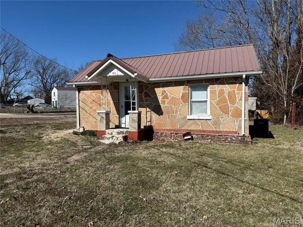 $94,900 | 411 South Street, Lebanon, MO 65536