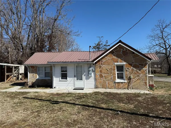 $94,900 | 411 South Street, Lebanon, MO 65536