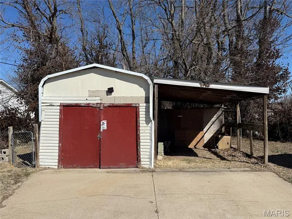 $94,900 | 411 South Street, Lebanon, MO 65536