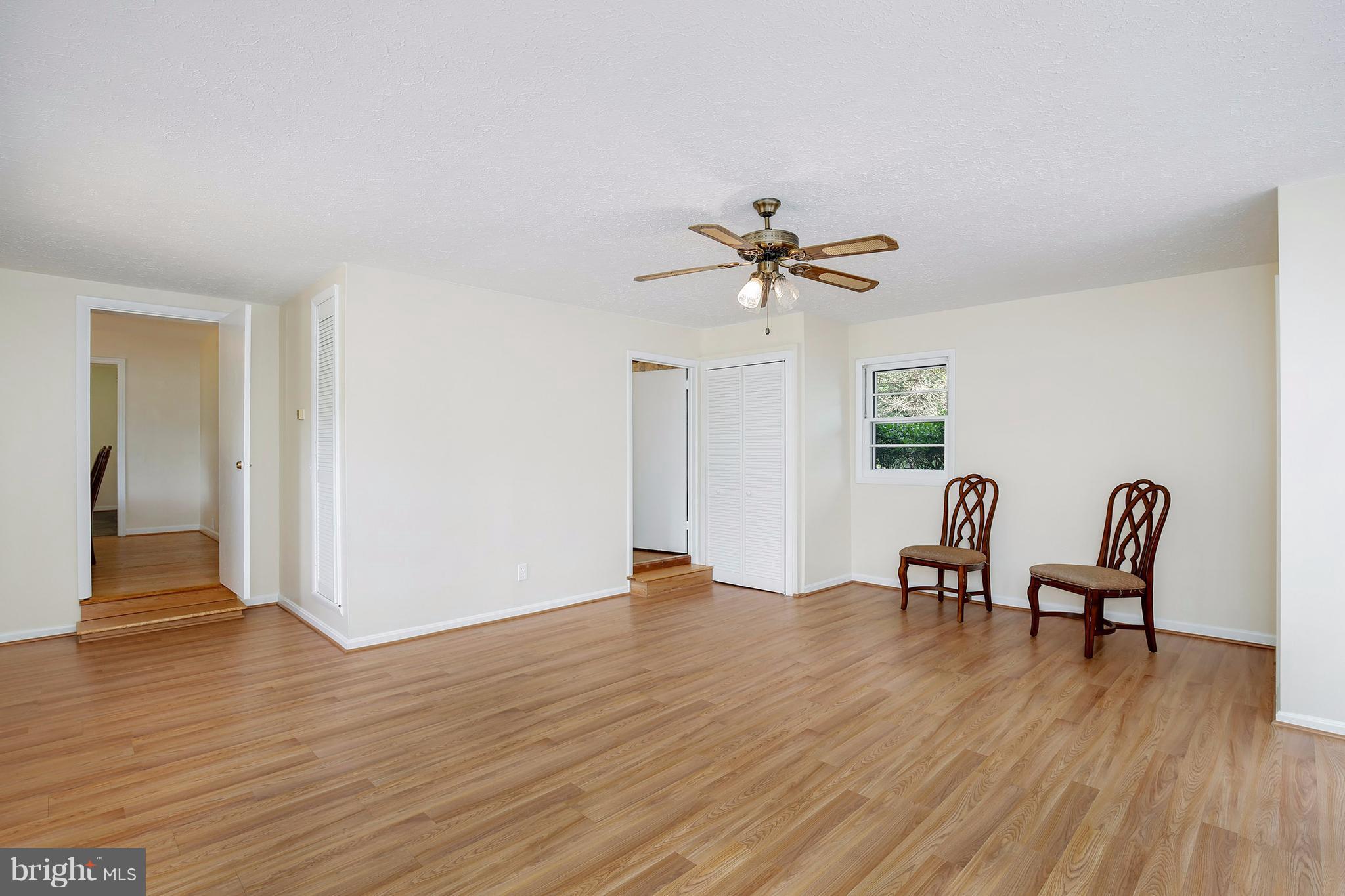 3188 Holmes Run Road Falls Church, VA 22042 - Photo 10 of 30 Family Room