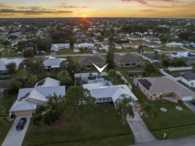 $395,000 | 1658 Southwest Gemini Lane, Port St. Lucie, FL 34984