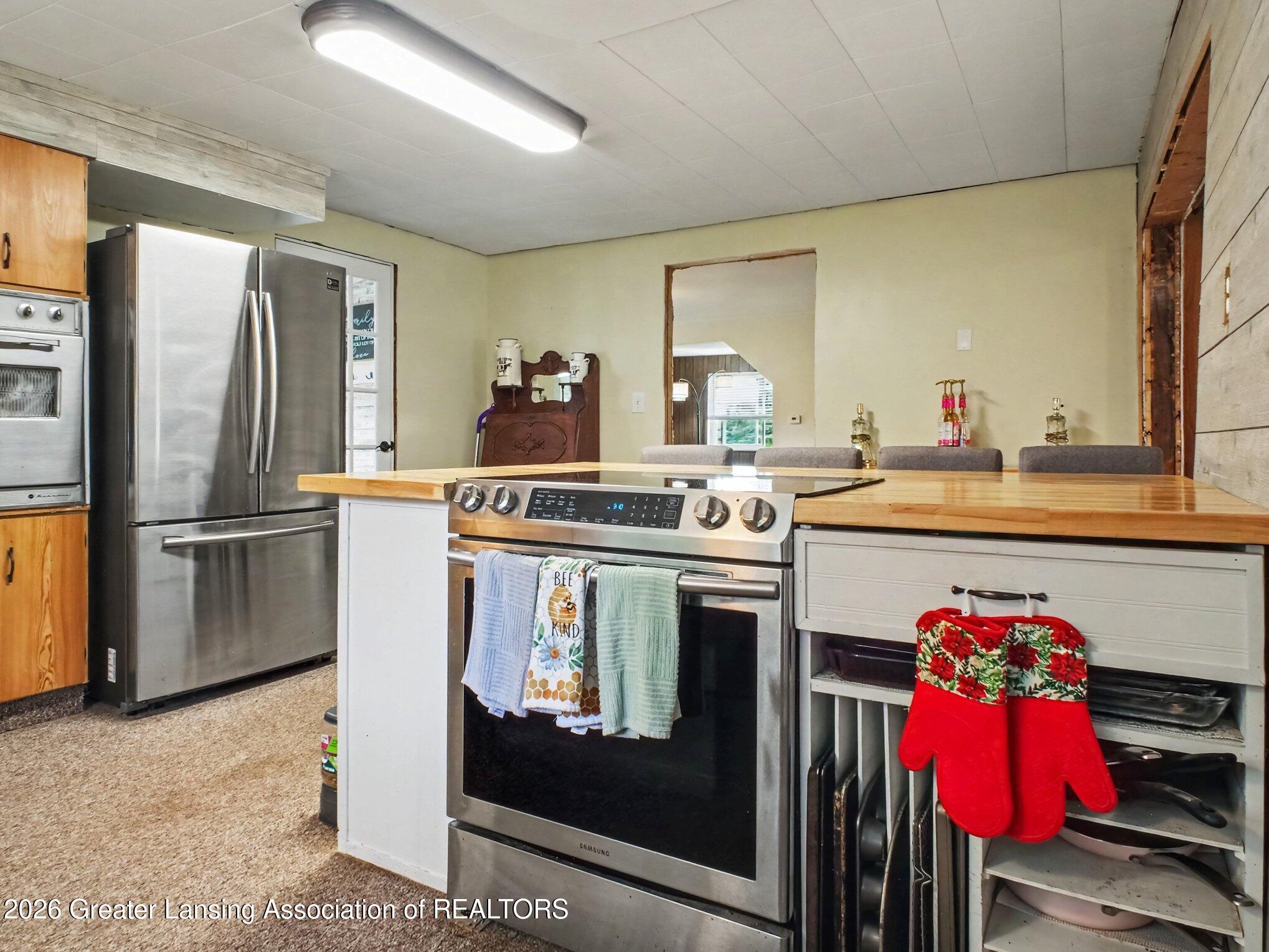 4050 Vanneter Road Williamston, MI 48895 - Photo 6 of 15 006_file_9953