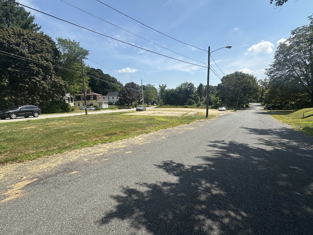 60 Gilbert Street North Brookfield, MA 01535 - Photo 2 of 4