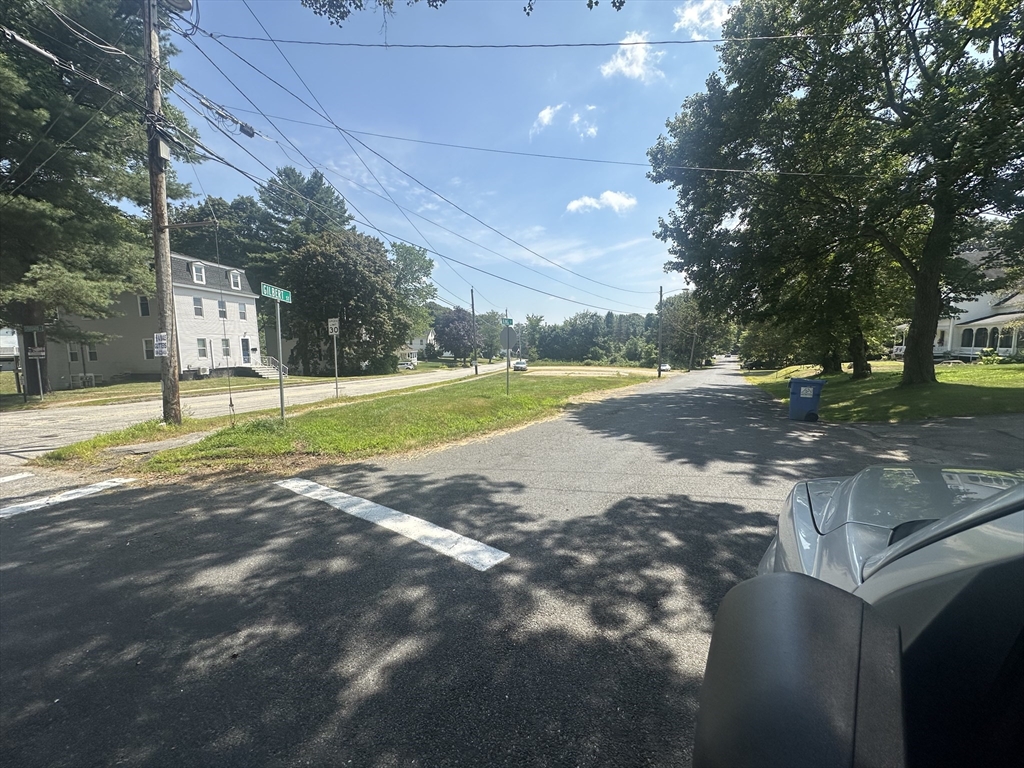 60 Gilbert Street North Brookfield, MA 01535 - Photo 3 of 4