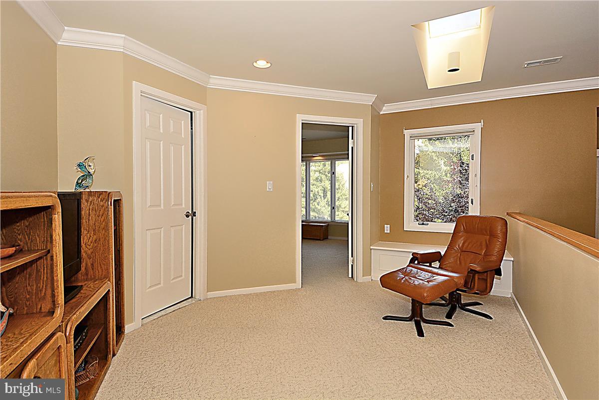 1404 Hemingway Court Reston, VA 20194 - Photo 16 of 35 Loft Area