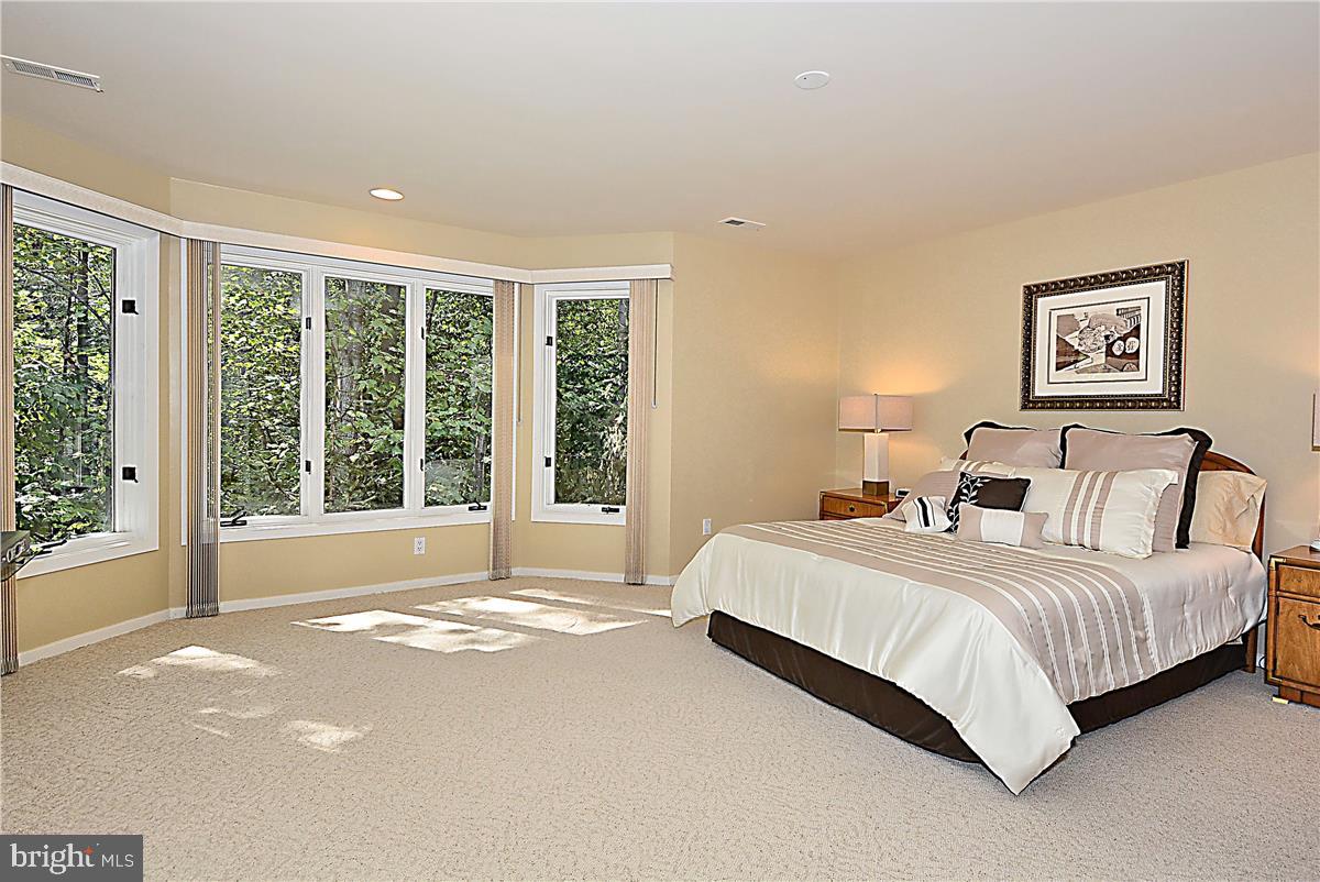1404 Hemingway Court Reston, VA 20194 - Photo 18 of 35 Master Bedroom