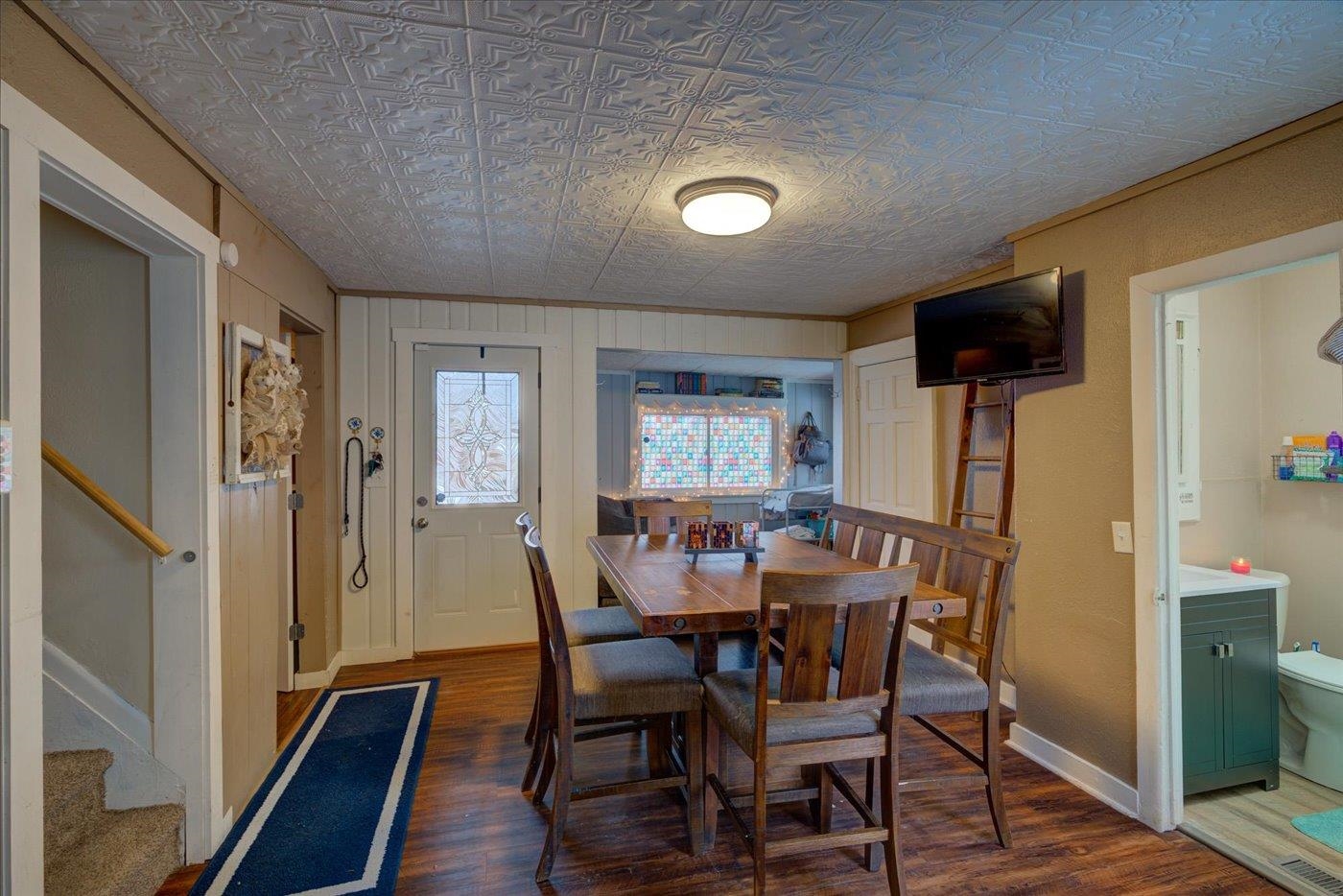 611 9th Street Baraboo, WI 53913 - Photo 7 of 34