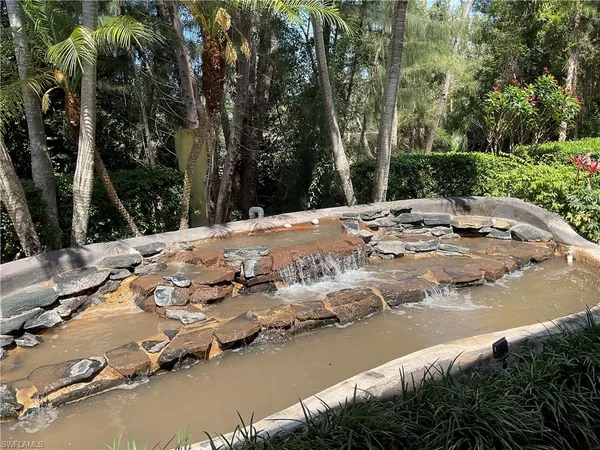 $349,000 | 2380 Bayou Lane, Unit 7709, Naples, FL 34112