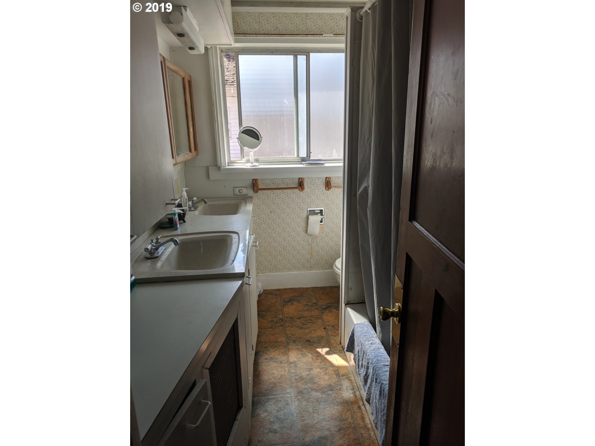 218 Southwest 3rd Street Pendleton, OR 97801 - Photo 13 of 26