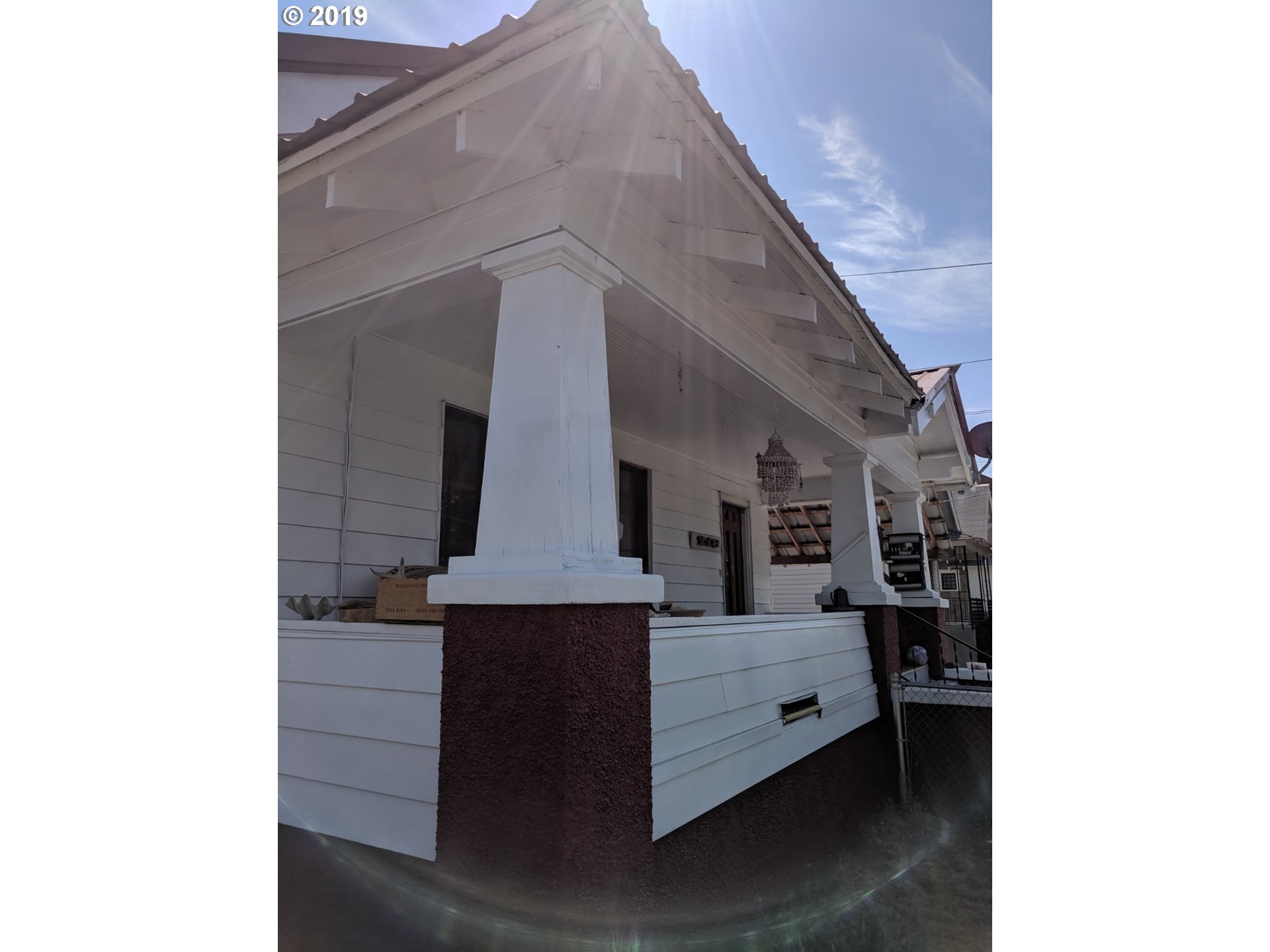 218 Southwest 3rd Street Pendleton, OR 97801 - Photo 3 of 26