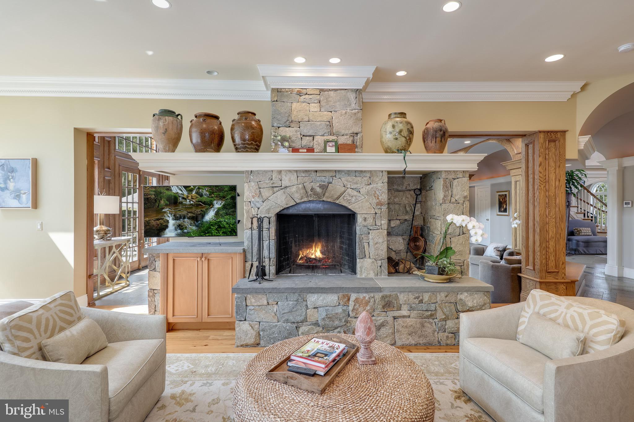 11720 Centurion Way Potomac, MD 20854 - Photo 23 of 81 Family/Morning Room