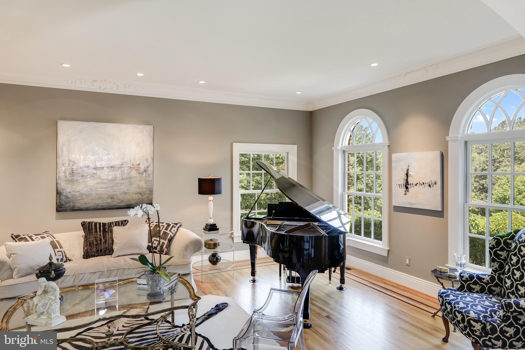 11720 Centurion Way Potomac, MD 20854 - Photo 6 of 81 Living Room