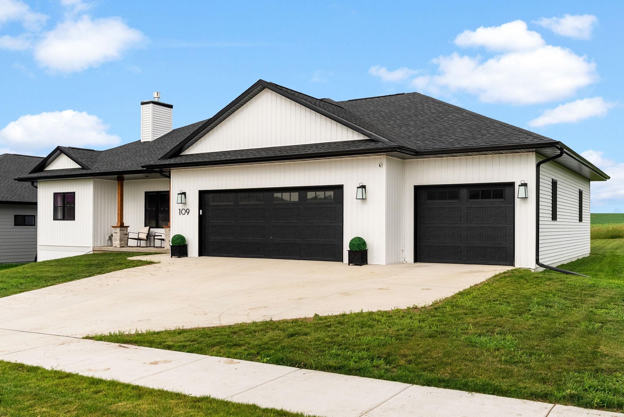 93 Blarney Stone Albany, WI 53502 - Photo 6 of 50
