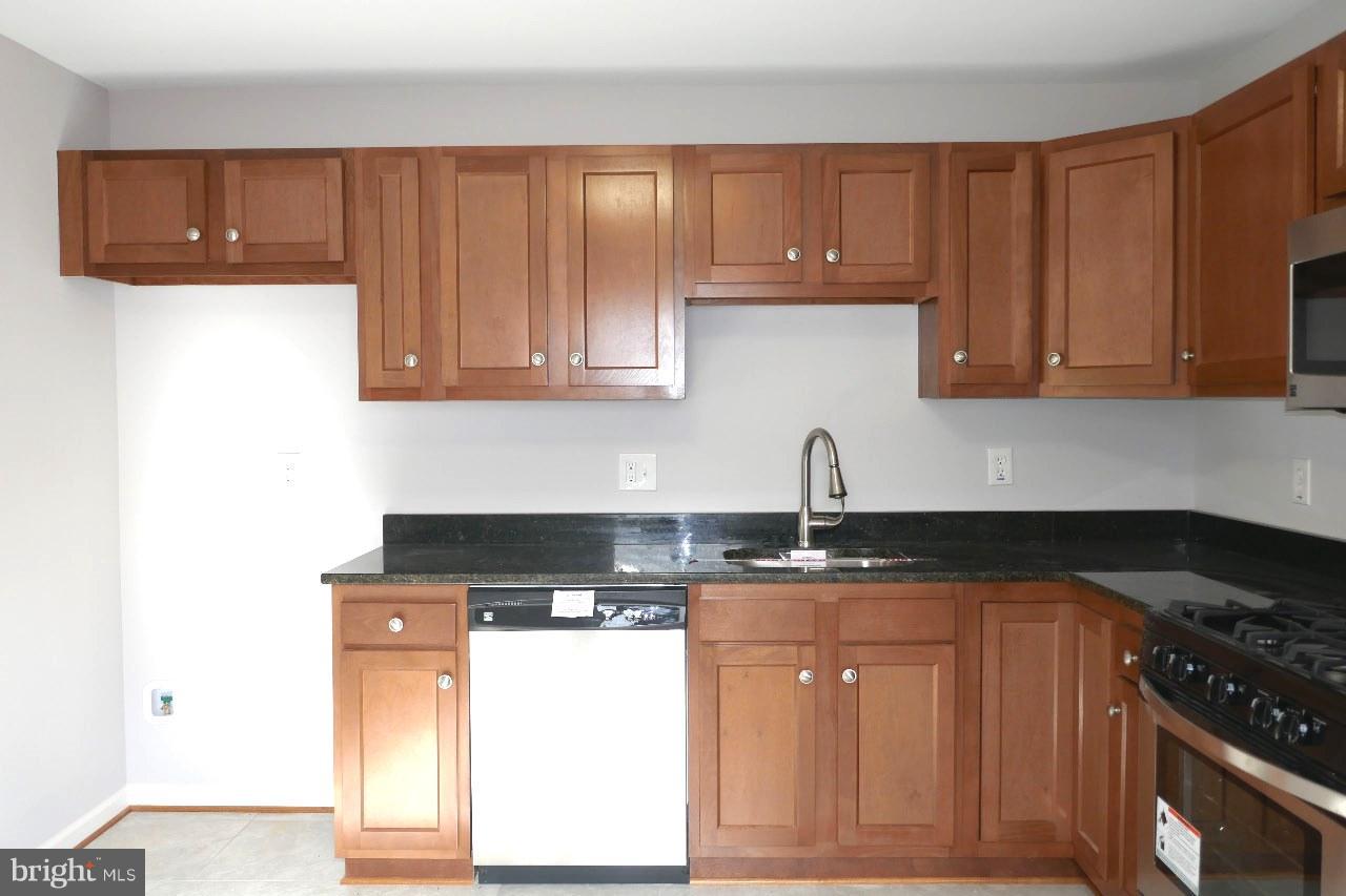 333 Walgrove Road Reisterstown, MD 21136 - Photo 8 of 22 Kitchen