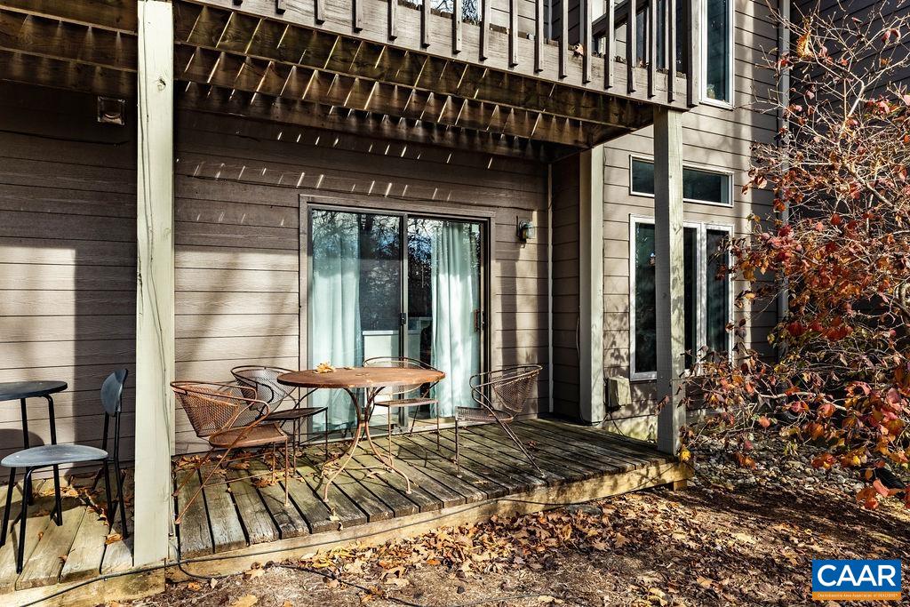 464 3 Ridges Roseland, VA 22967 - Photo 2 of 29 a view of a patio with table and chairs and potted plants