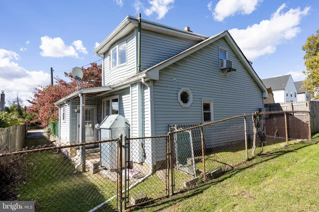 $339,900 | 264 Roberts Avenue, Conshohocken, PA 19428