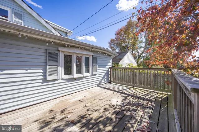 $339,900 | 264 Roberts Avenue, Conshohocken, PA 19428