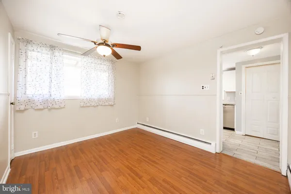 $299,900 | 264 Roberts Avenue, Conshohocken, PA 19428