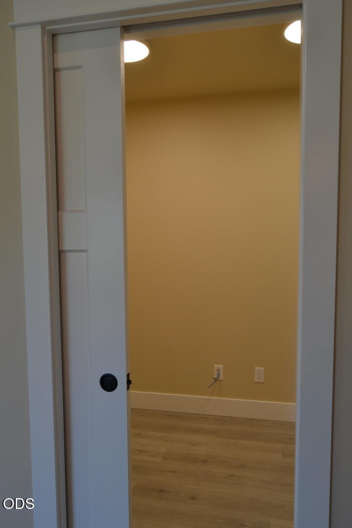 185 Southwest Rock Gulch Road Grants Pass, OR 97527 - Photo 13 of 31 Gallery Image 13