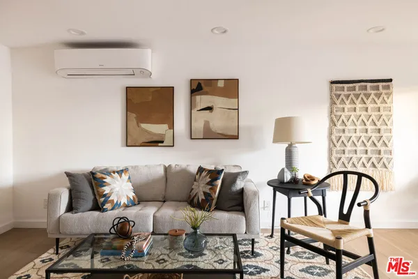 $3,285 | 4507 Corliss Street, Los Angeles, CA 90041