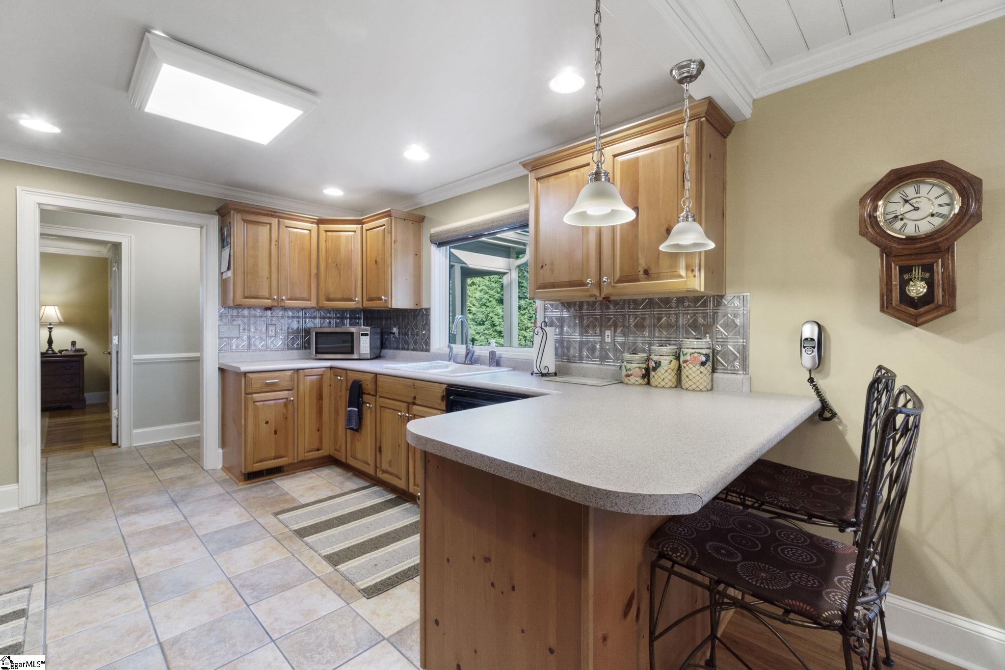 480 Gum Springs Road Taylors, SC 29687 - Photo 8 of 31 Gallery Image 8
