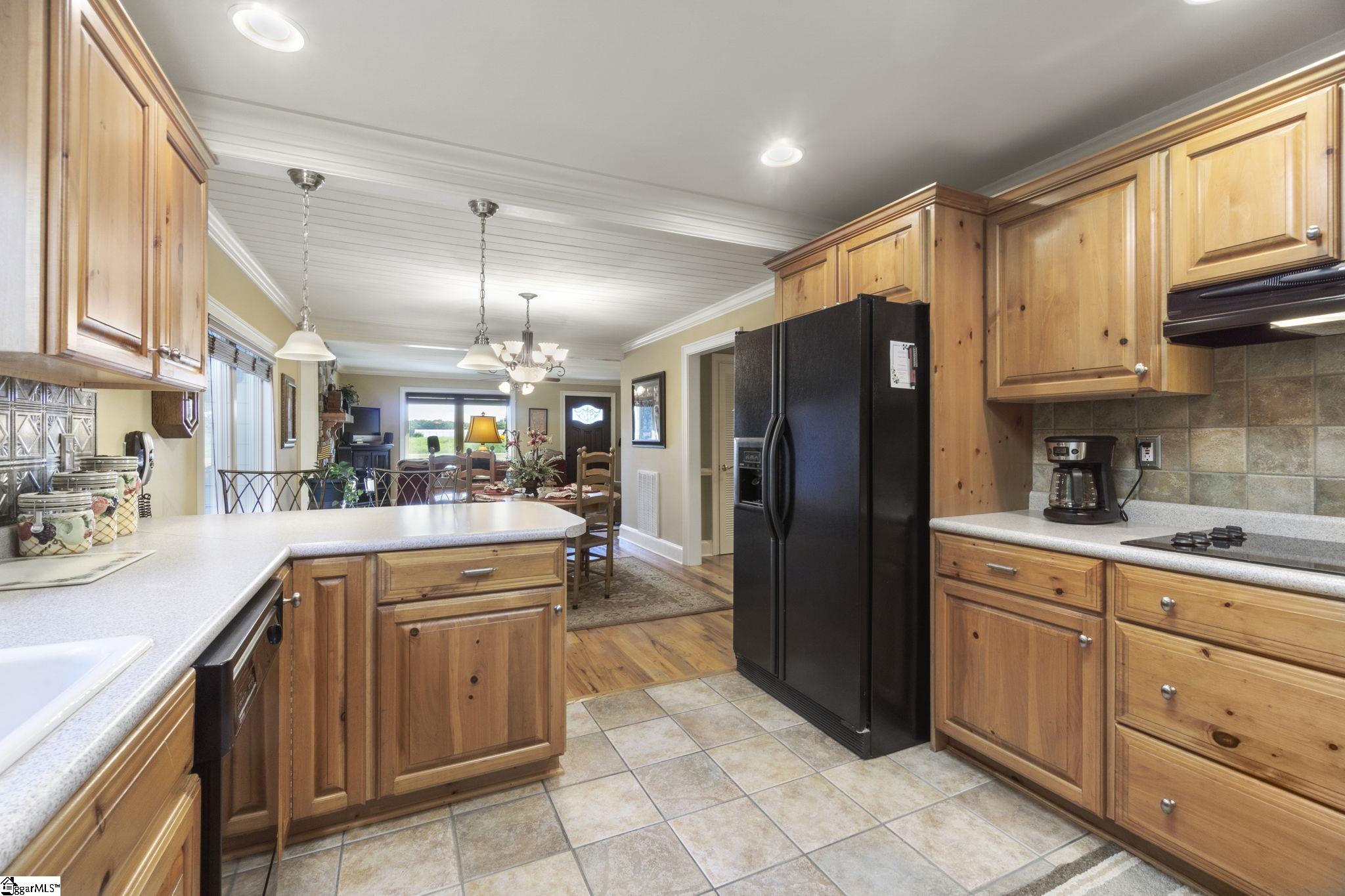 480 Gum Springs Road Taylors, SC 29687 - Photo 9 of 31 Gallery Image 9