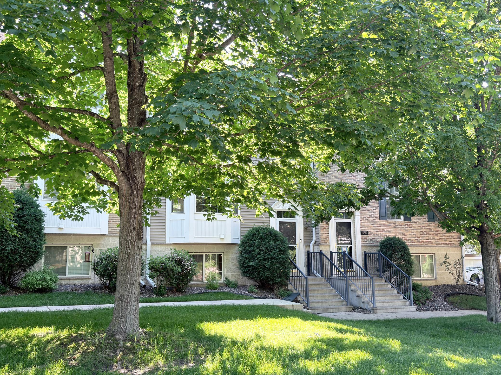 15608 Prospect Road Eden Prairie, MN 55347 - Photo 3 of 32