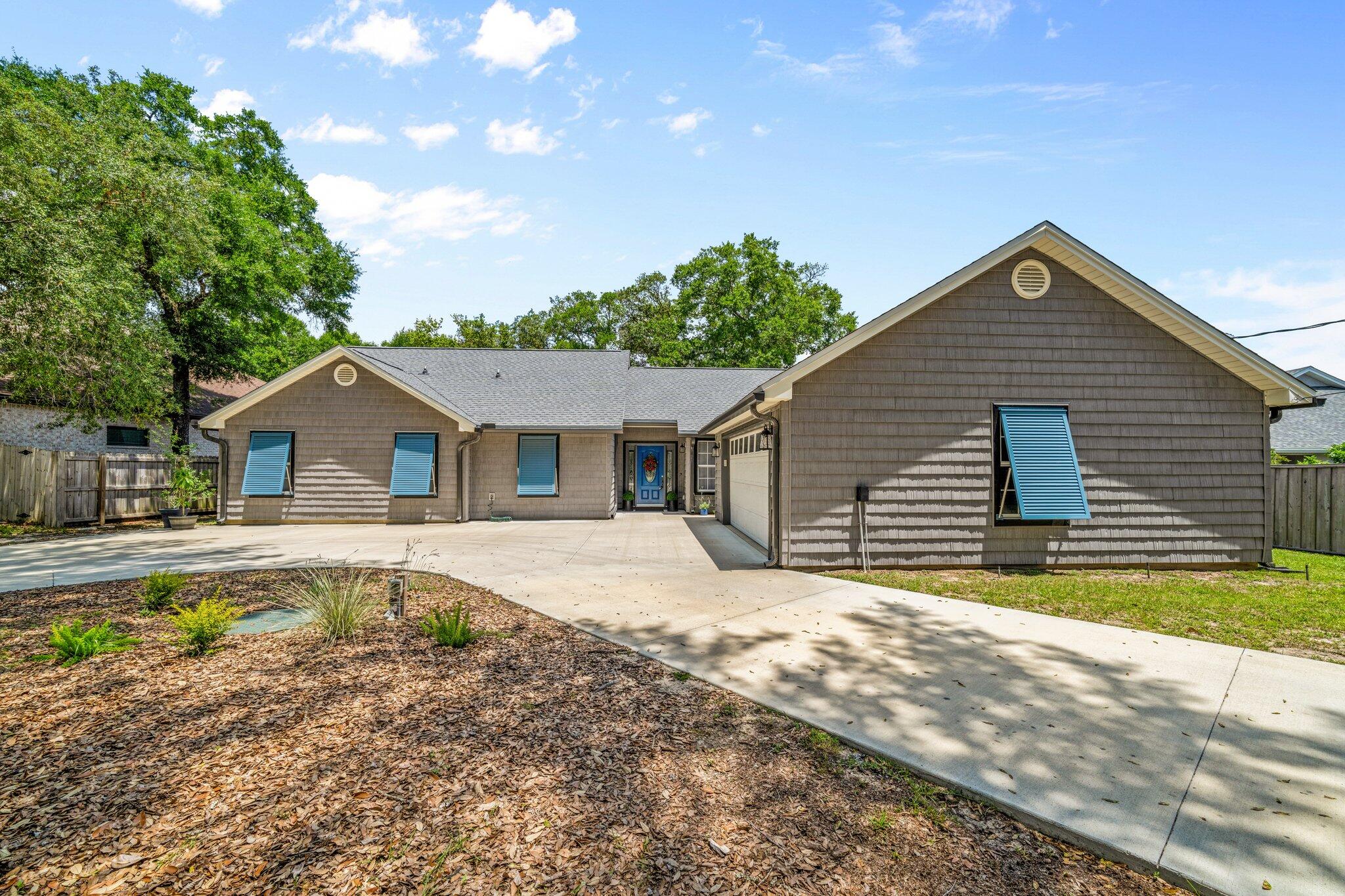112 Meigs Drive Shalimar, FL 32579 - Photo 2 of 65 112 Meigs Drive_Front View