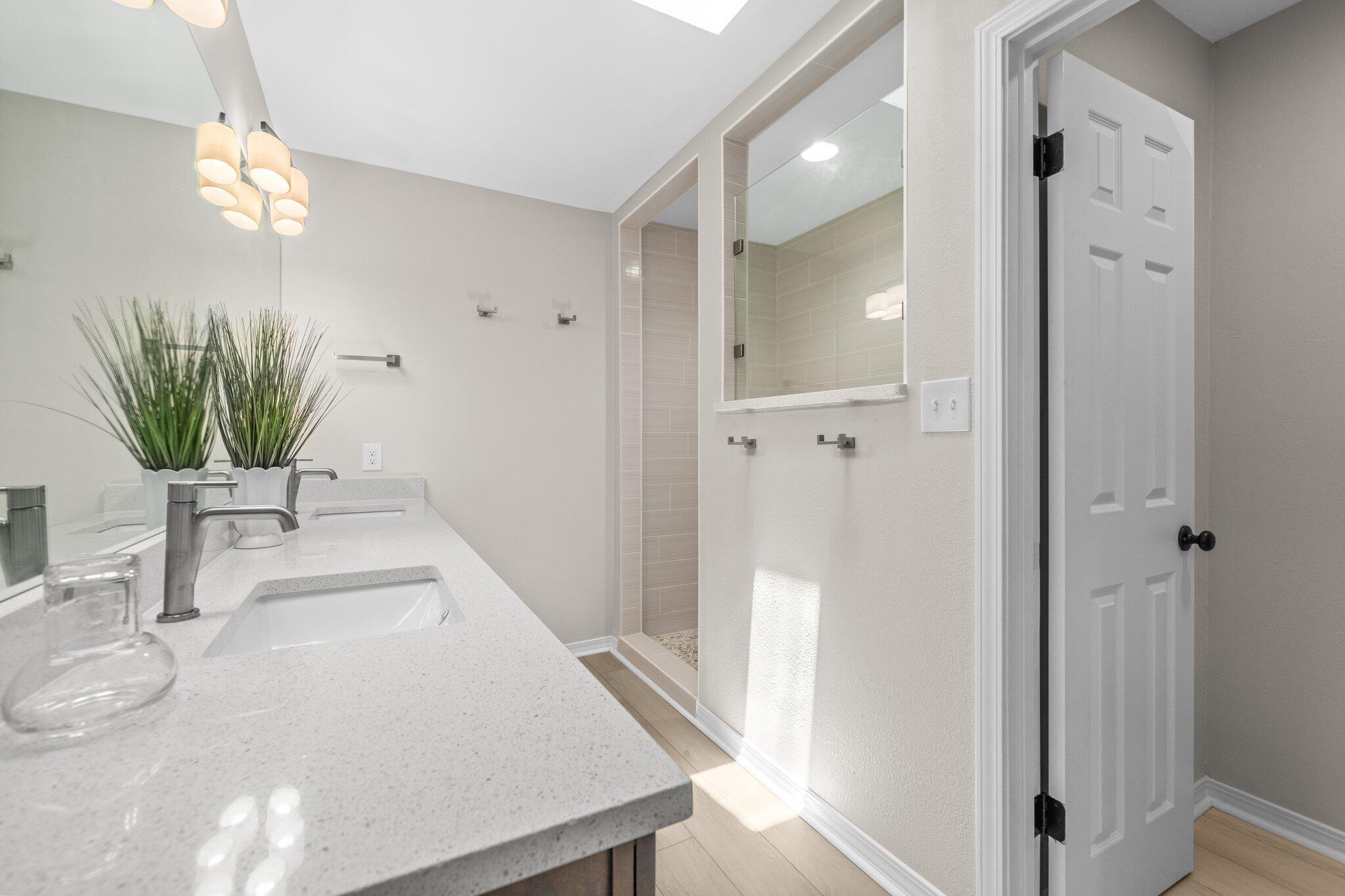 112 Meigs Drive Shalimar, FL 32579 - Photo 32 of 65 112 Meigs Drive_Primary Bathroom