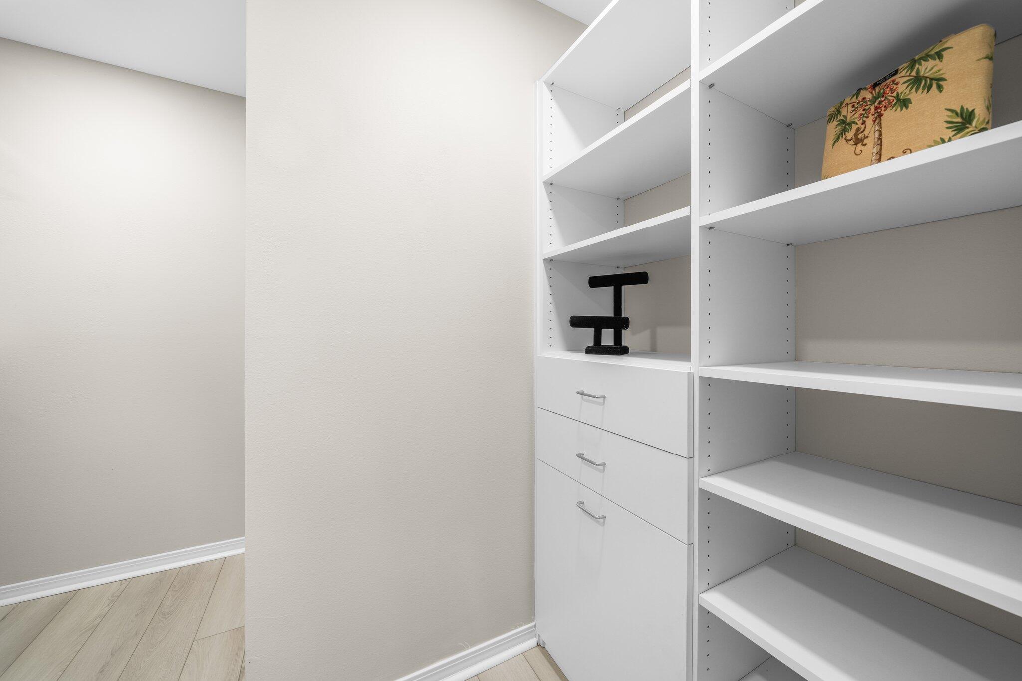 112 Meigs Drive Shalimar, FL 32579 - Photo 35 of 65 112 Meigs Drive_Primary Closet