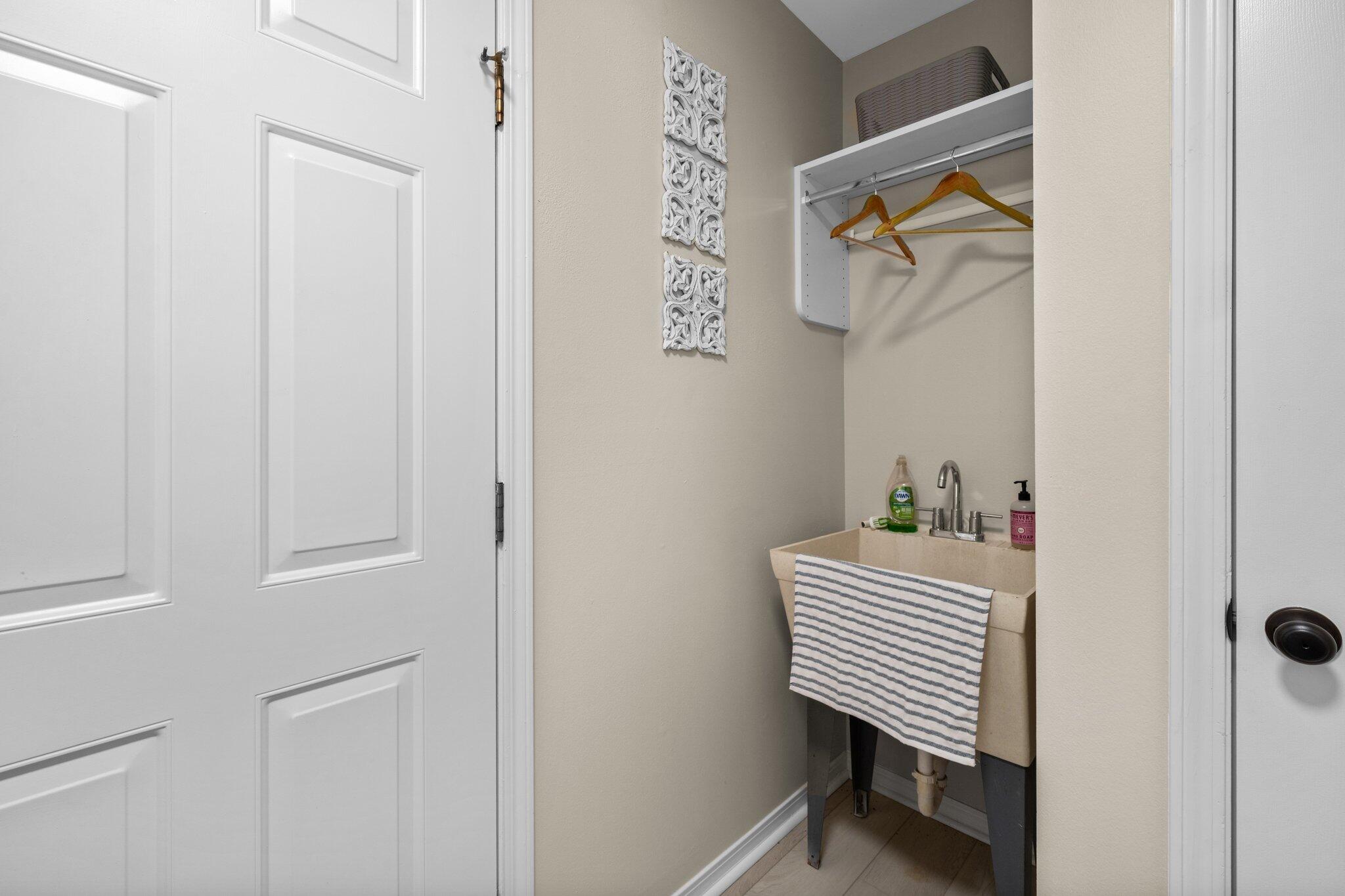 112 Meigs Drive Shalimar, FL 32579 - Photo 56 of 65 112 Meigs Drive_Laundry