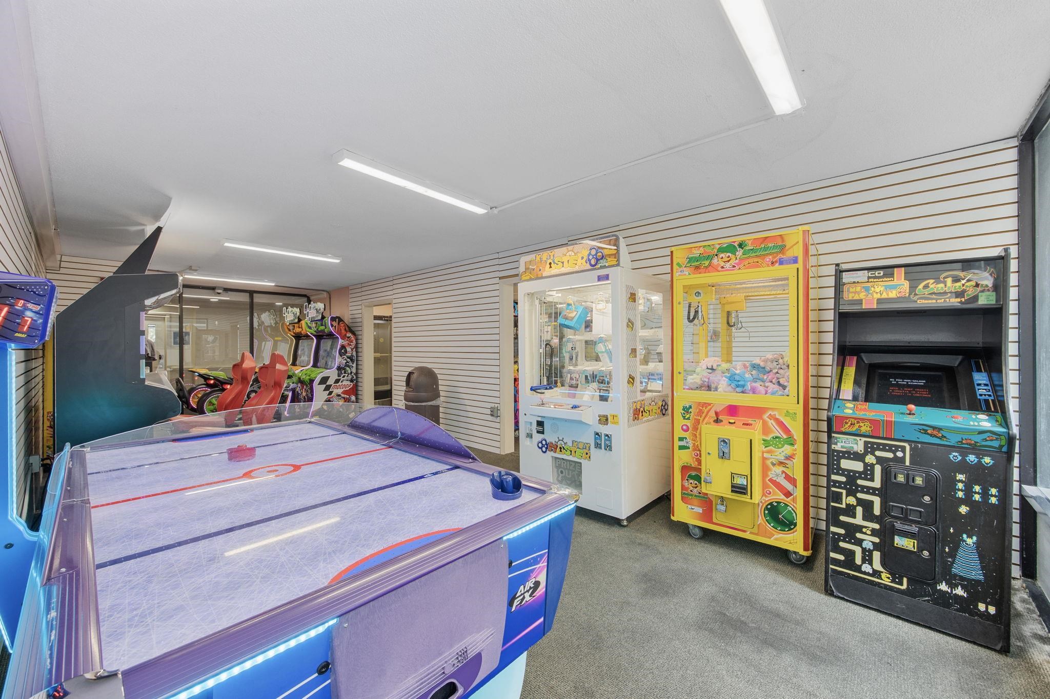 1501 South Ocean Boulevard, Unit 910 Myrtle Beach, SC 29577 - Photo 13 of 31 View of game room
