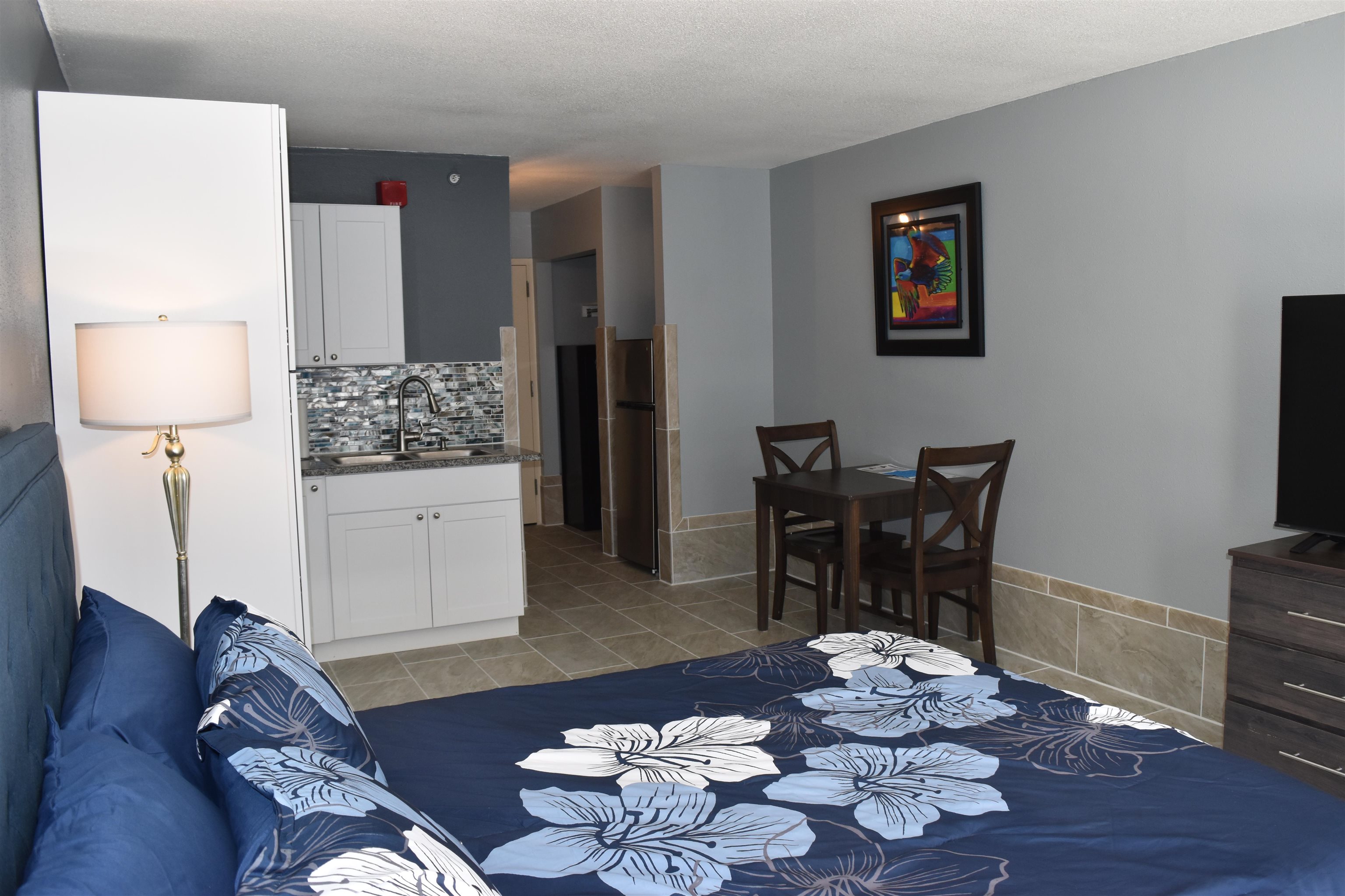 1501 South Ocean Boulevard, Unit 910 Myrtle Beach, SC 29577 - Photo 4 of 31 Living room featuring light tile patterned floors